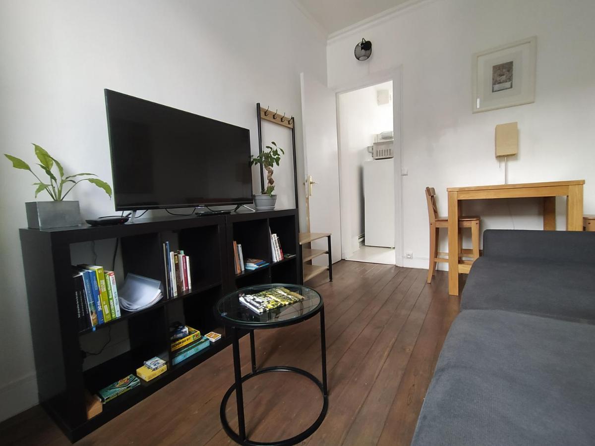 Le Nid Normand Avec Terrasse - Stationnement Facile Et Gratuit - 5 Min Seine Apartman Deville-les-Rouen Kültér fotó