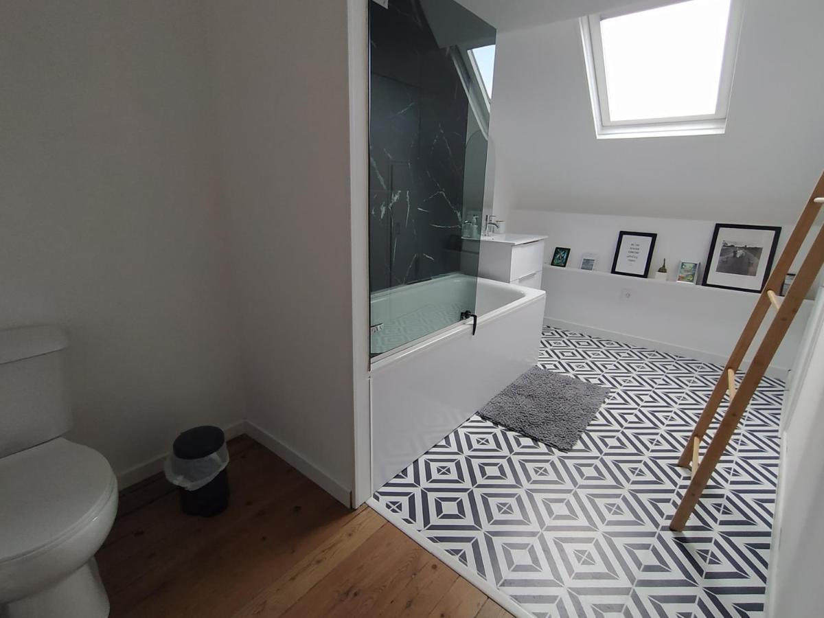 Le Nid Normand Avec Terrasse - Stationnement Facile Et Gratuit - 5 Min Seine Apartman Deville-les-Rouen Kültér fotó
